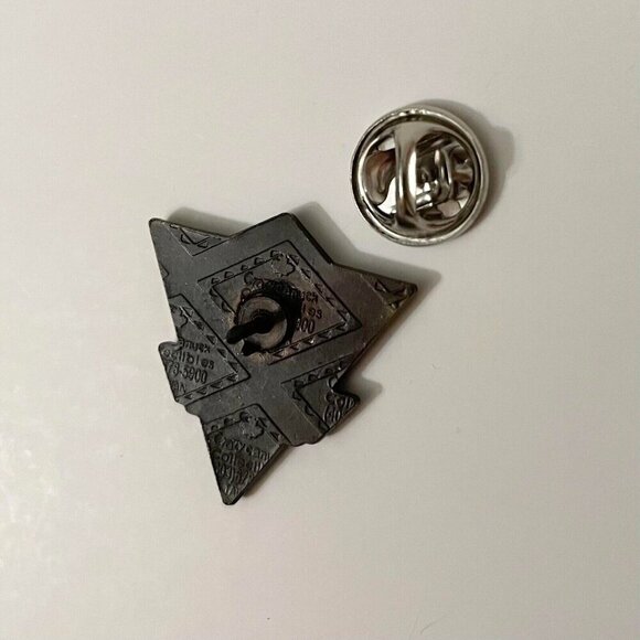 Vtg Calgary Canada Pin Crazy Canuck - Picture 6 of 9